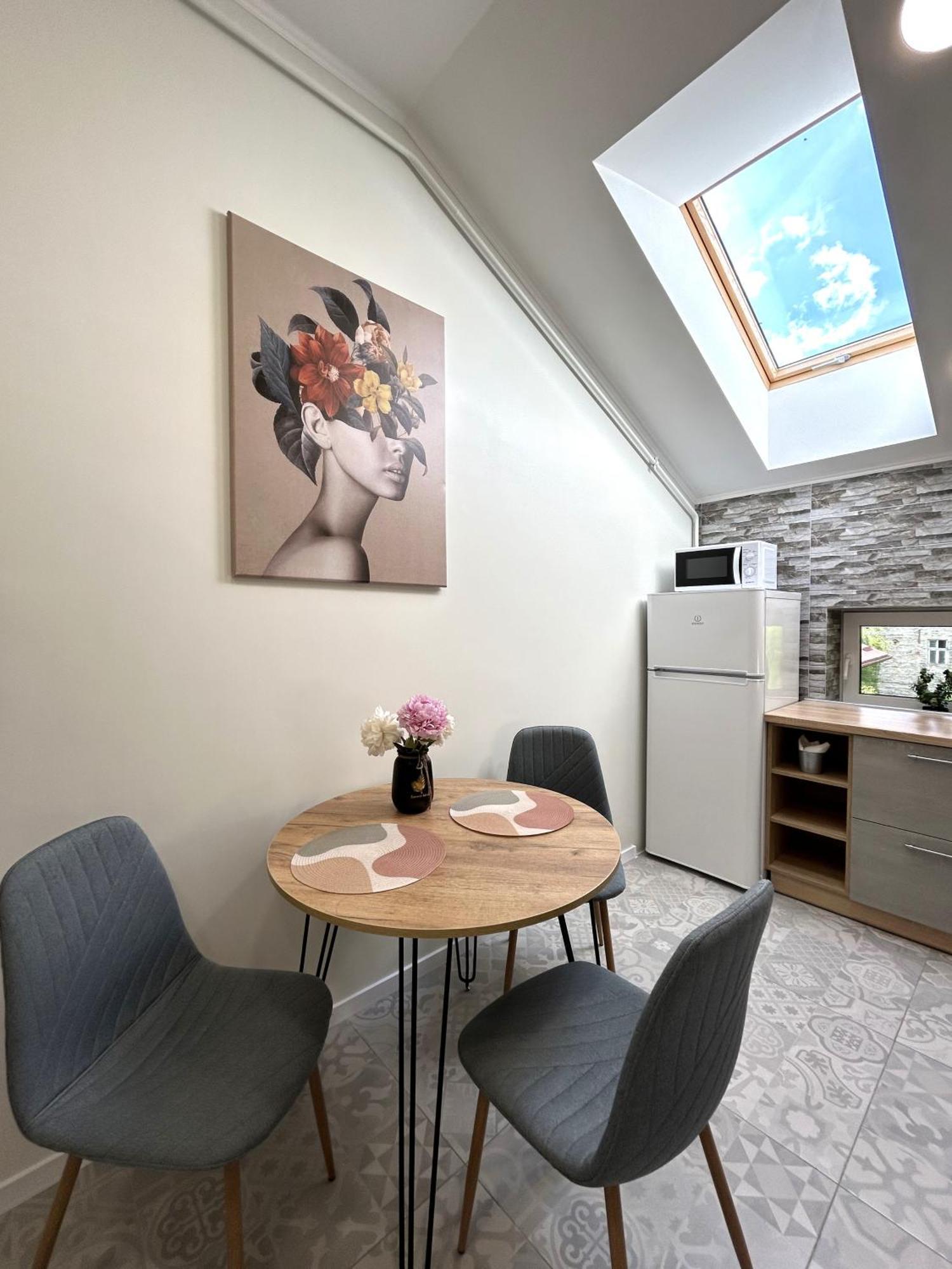 Modern Apartment, 5Mins To Rynok Square Lemberg Exterior foto