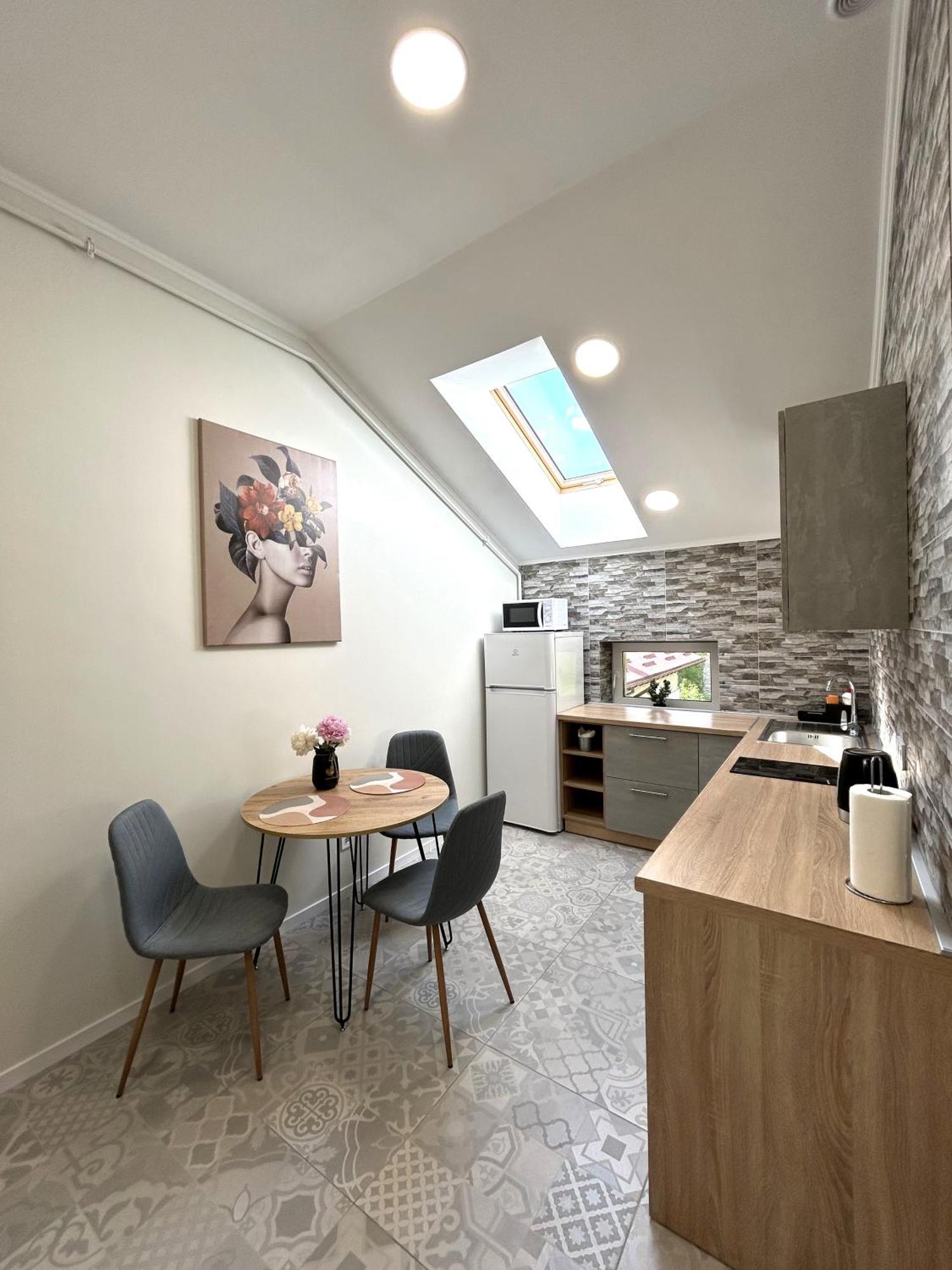 Modern Apartment, 5Mins To Rynok Square Lemberg Exterior foto