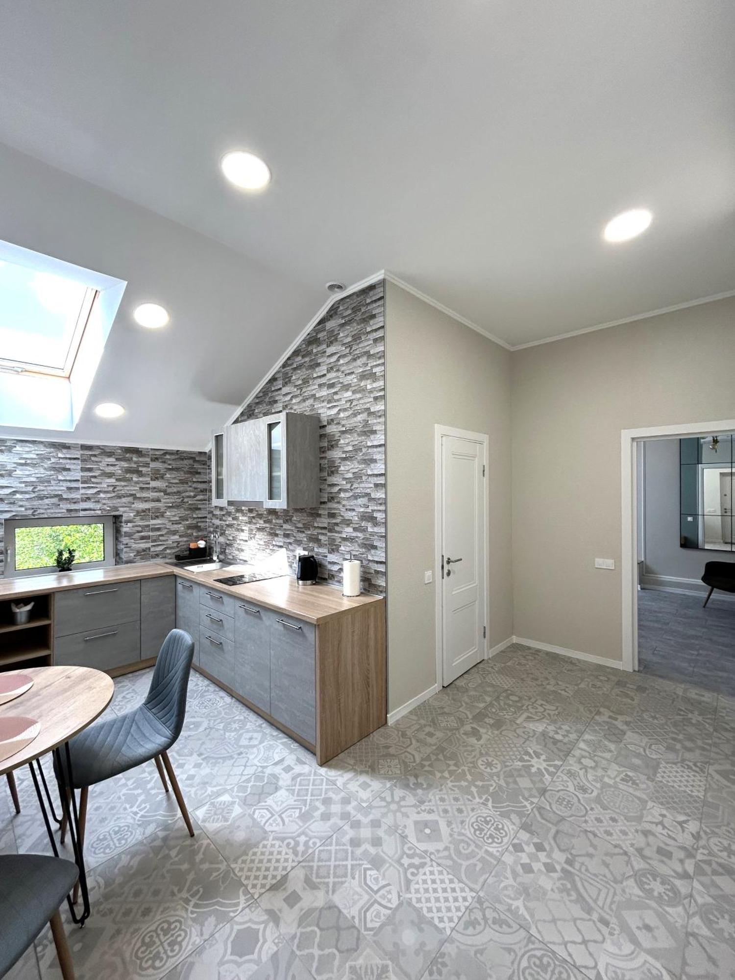 Modern Apartment, 5Mins To Rynok Square Lemberg Exterior foto